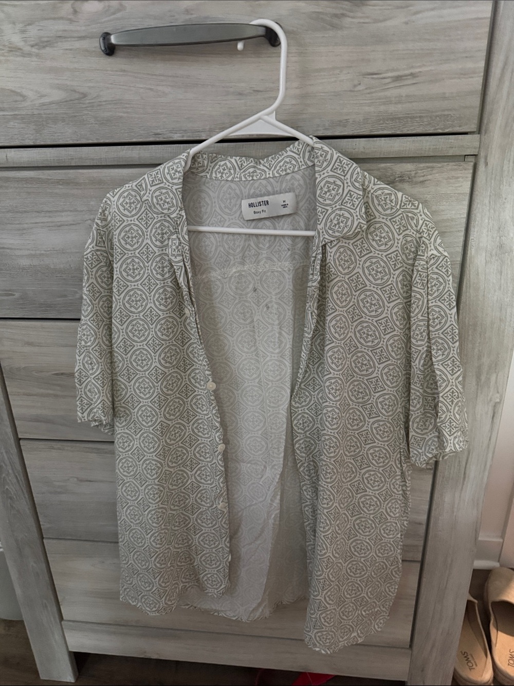 Hollister Sage Green Geometric Short Sleeve Shirt